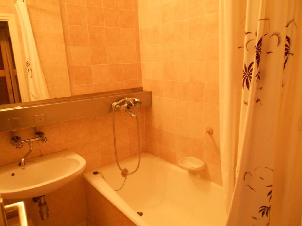 Budai Sport Hotel Boedapest Kamer foto